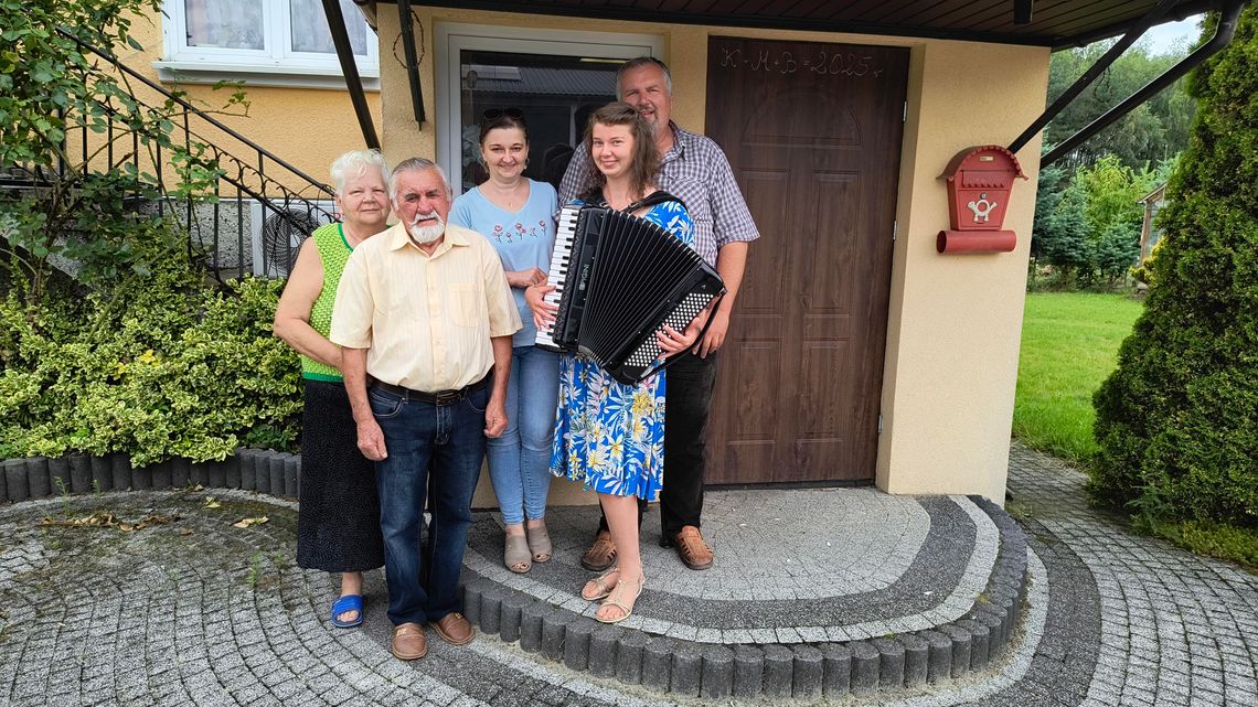Gm. Białopole. Gdzieś pomiędzy piano i forte. Patrycja Wilgos i jej powołanie - akordeon [FILMY]