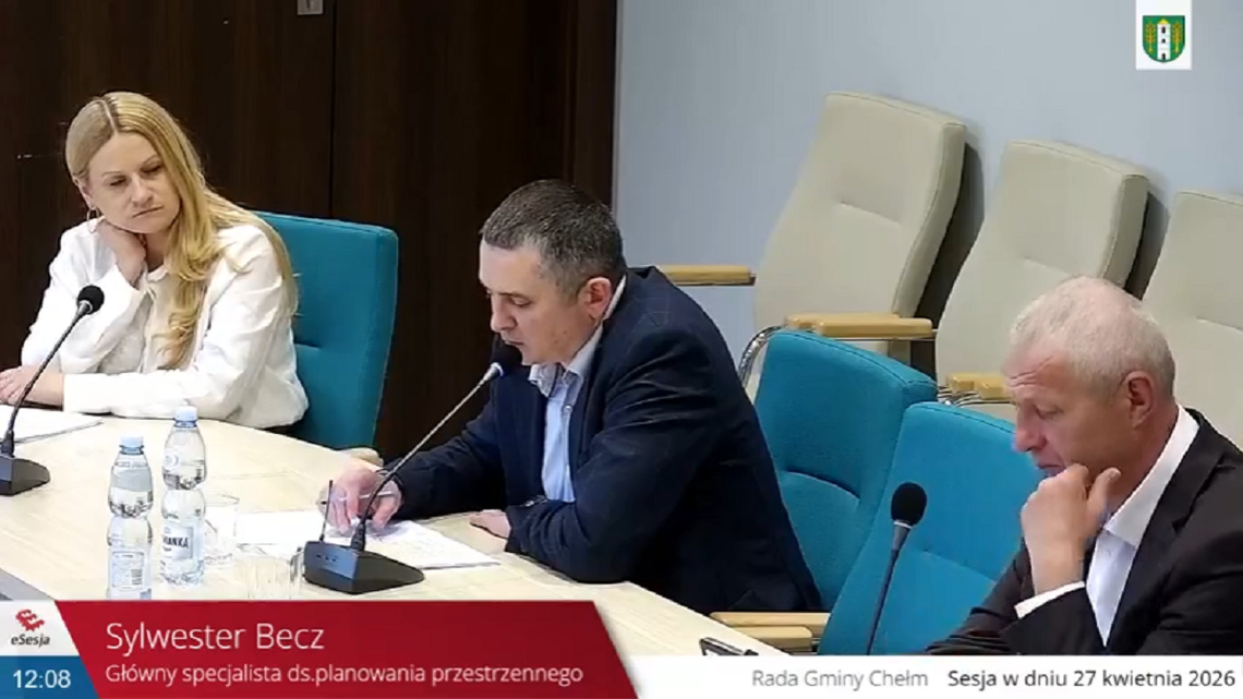 W czasie ostatniej sesji radni podjęli szereg ważnych uchwał dotyczących ładu przestrzennego i przyszłości gospodarczej regionu. Zaproponowane przez władze rozwiązania koncentrowały się na kilku zasadniczych zagadnieniach – między innymi na uporządkowaniu statusu infrastruktury drogowej.