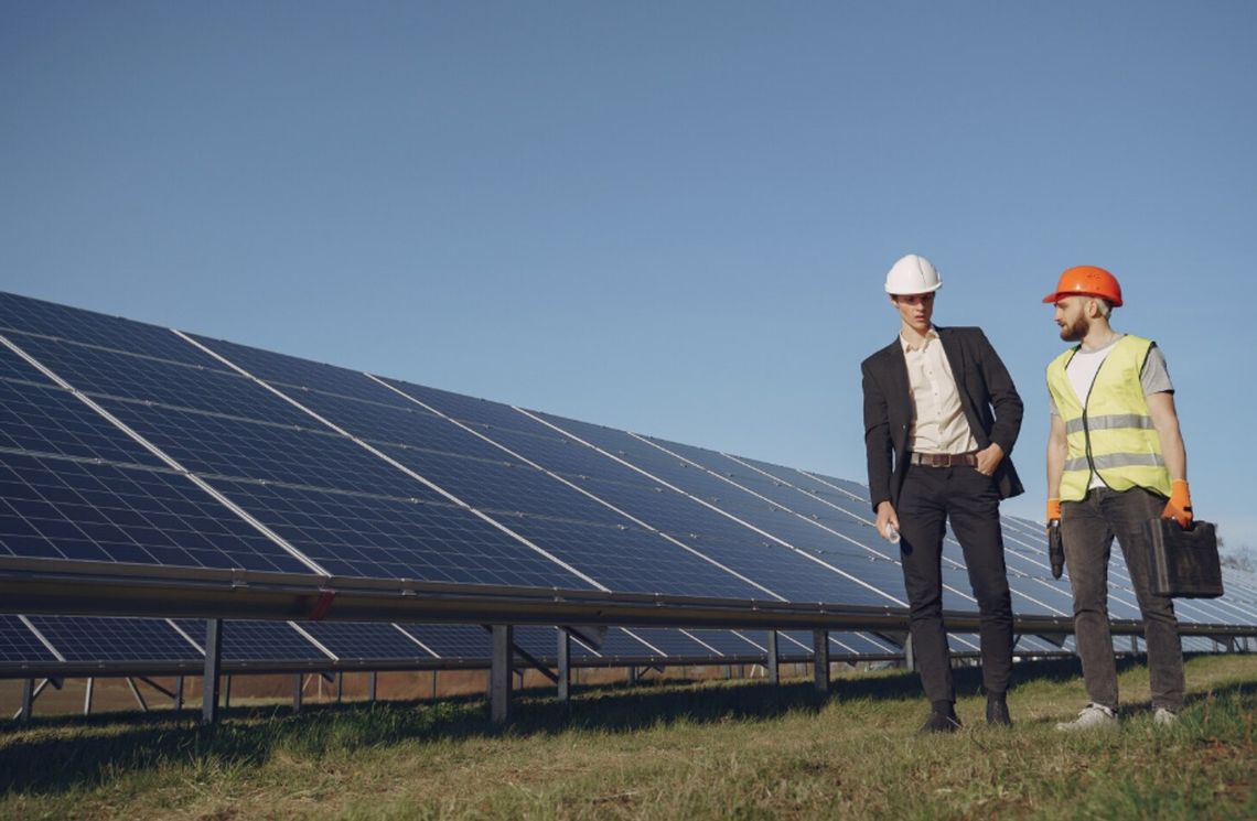 Trwa postępowanie administracyjne związane z planowaną budową farmy fotowoltaicznej i magazynów energii w miejscowości Staw w gminie Chełm. W ostatnich dniach do dokumentacji sprawy włączono zażalenie dotyczące udziału organizacji społecznej w postępowaniu.