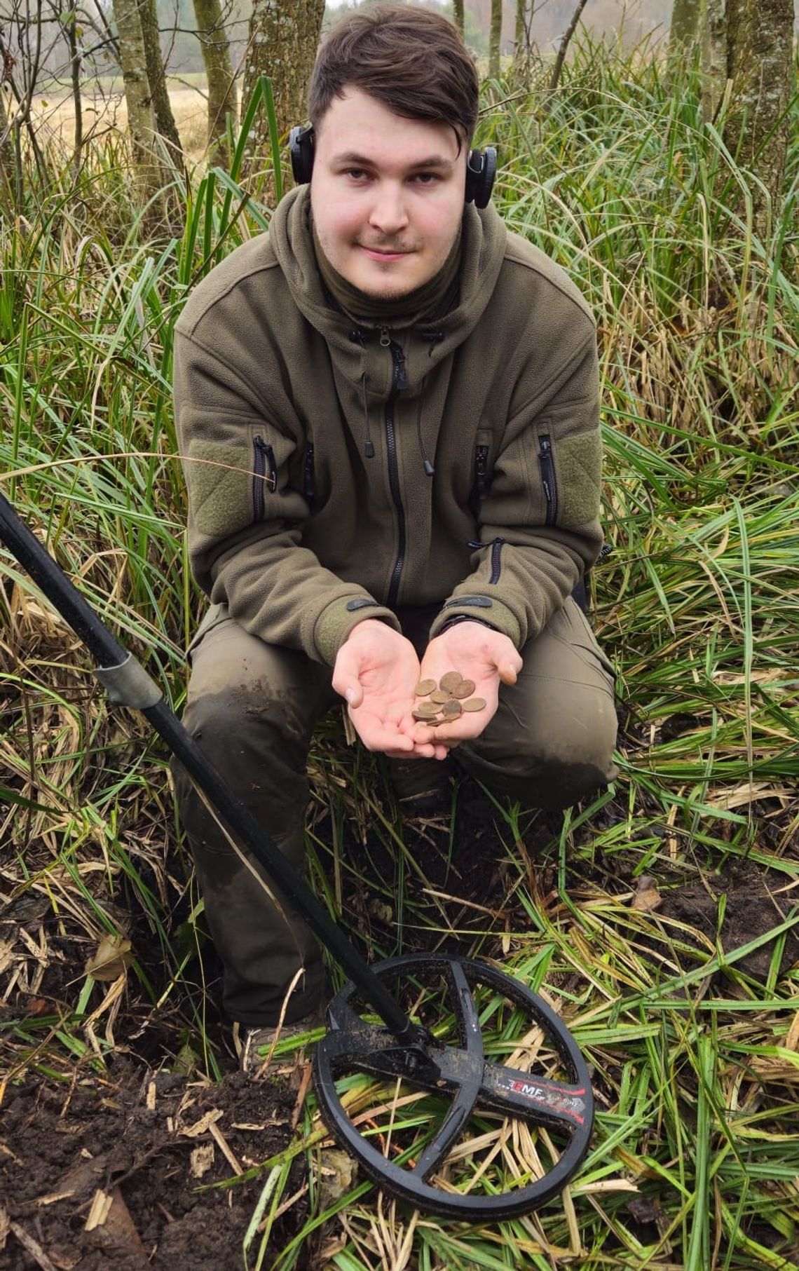 Gm. Dubienka. To pole bitwy nie przestaje zaskakiwać. Badacze i detektoryści jego historię piszą od nowa. Bogata kolekcja artefaktów, jakie udało się dotąd odnaleźć na pobitewnym polu w Uchańce, została poszerzona o dodatkowe przedmioty. Przypomniał o tym, przy okazji kolejnej rocznicy wybuchu insurekcji kościuszkowskiej, Wojewódzki Urząd Ochrony Zabytków.