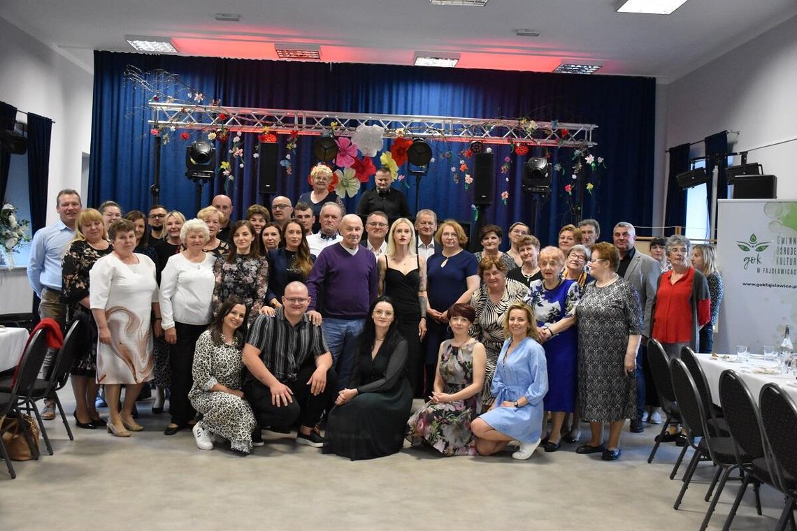 Gm. Fajsławice. Spotkały się kobiety, które tworzą lokalną wspólnotę. Biesiada Kół Gospodyń Wiejskich