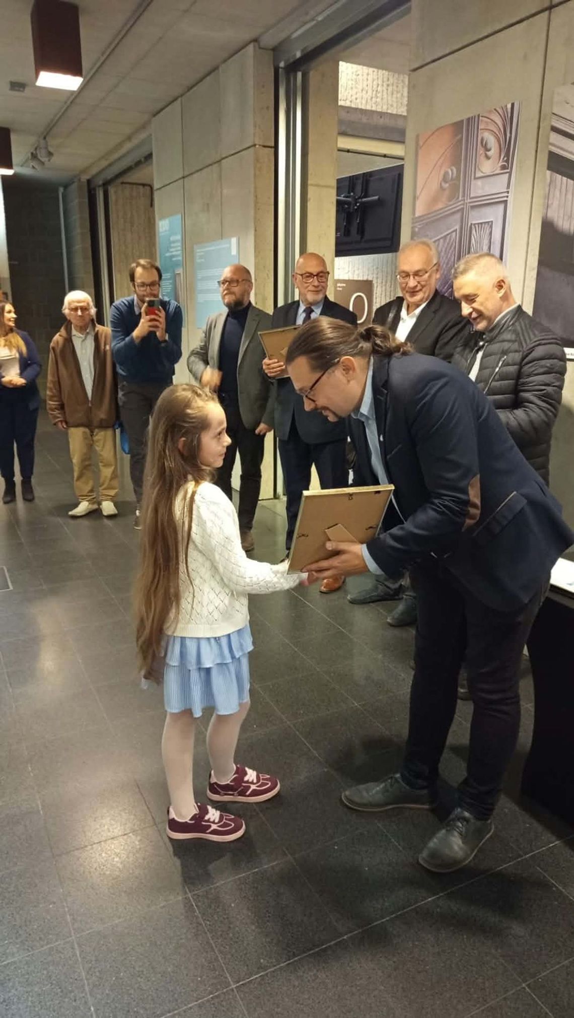 Gm. Fajsławice. Młoda fotografka na podium wojewódzkiego konkursu Gm. Fajsławice. Młoda fotografka na podium wojewódzkiego konkursu