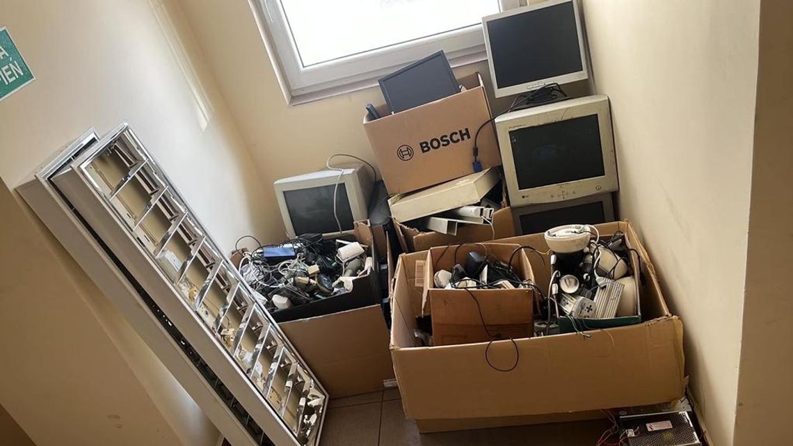 Gm. Fajsławice. Niemal 24 tony elektrośmieci zebrane. Zyskali mieszkańcy i strażacy