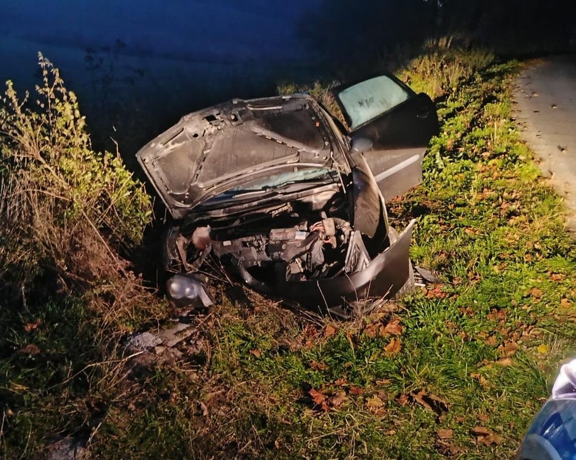 Gm. Gorzków. 75-latek zjechał z drogi i uderzył w przepust