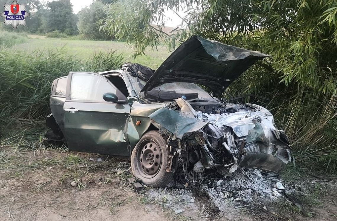 Auto latało od rowu do rowu! Kierowca i pasażerki są w szpitalu