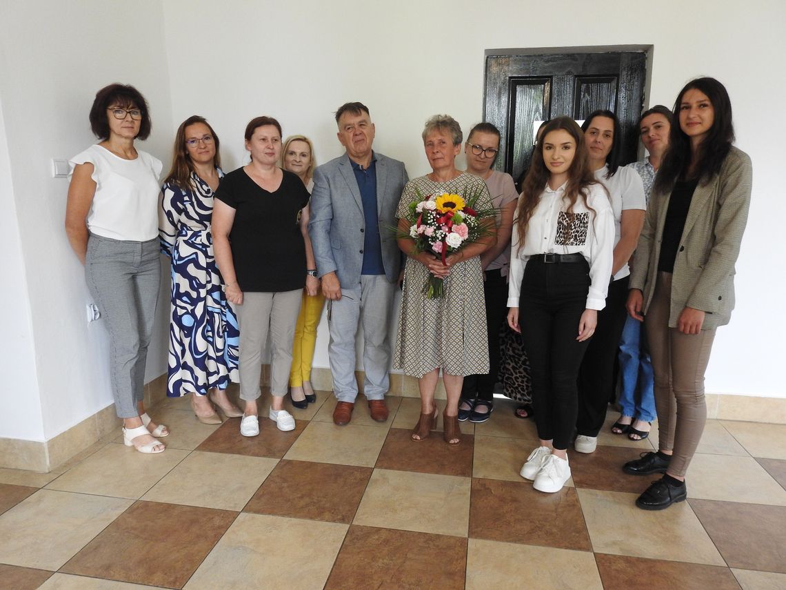 Gm. Izbica. Szesnaście lat służby ludziom. Elżbieta Malczewska przeszła na emeryturę