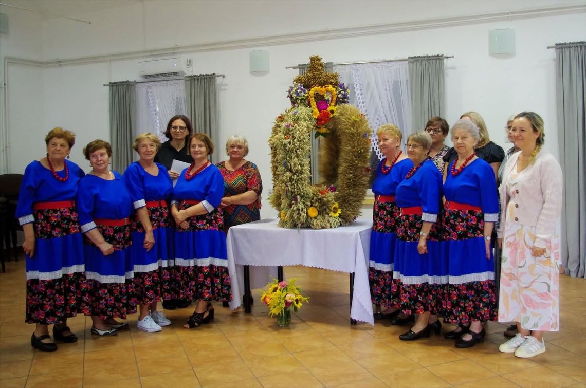 Gm. Krasnystaw. Dziesięć wieńców, jeden zwycięzca. KGW w Bzitem będzie reprezentować gminę Gm. Krasnystaw. Dziesięć wieńców, jeden zwycięzca. KGW w Bzitem będzie reprezentować gminę