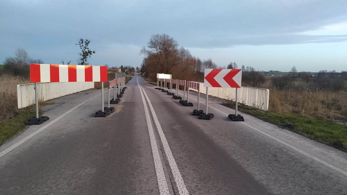 Gm. Leśniowice. Most w Rakołupach czeka na pilną interwencję. Winne bobry?