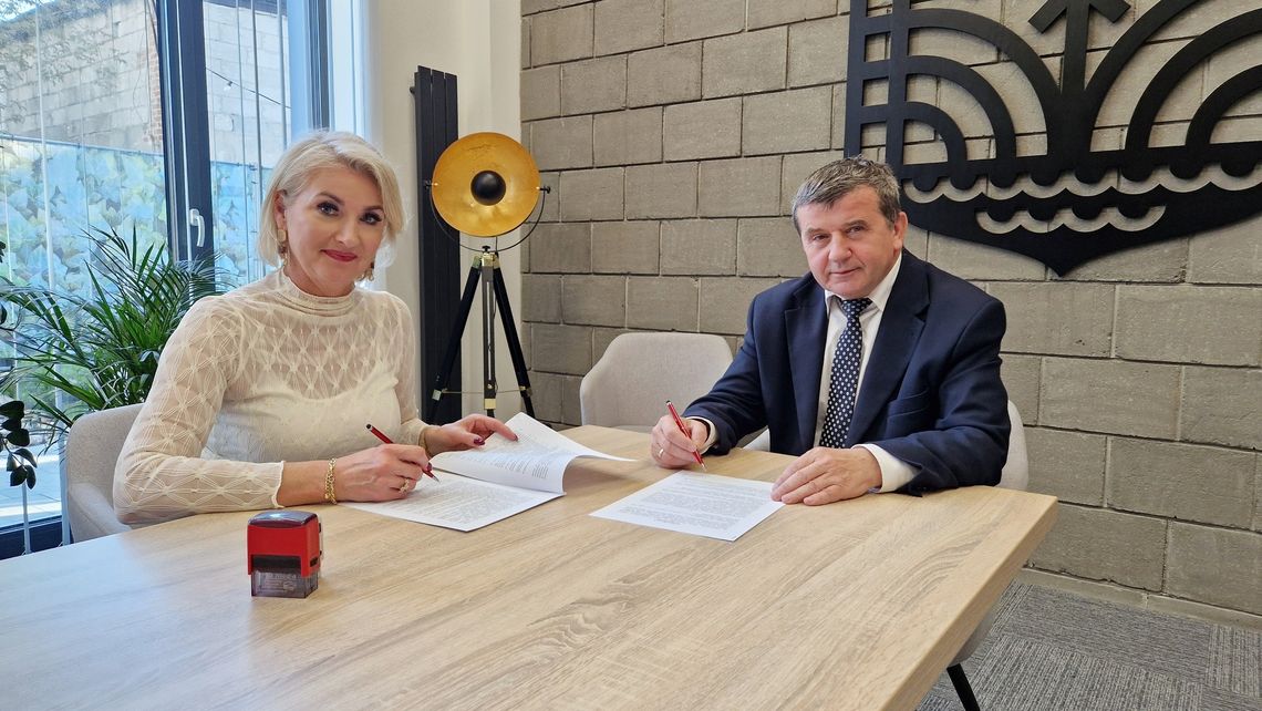 Gm. Leśniowice. Na walkę z azbestem przyda się każda złotówka