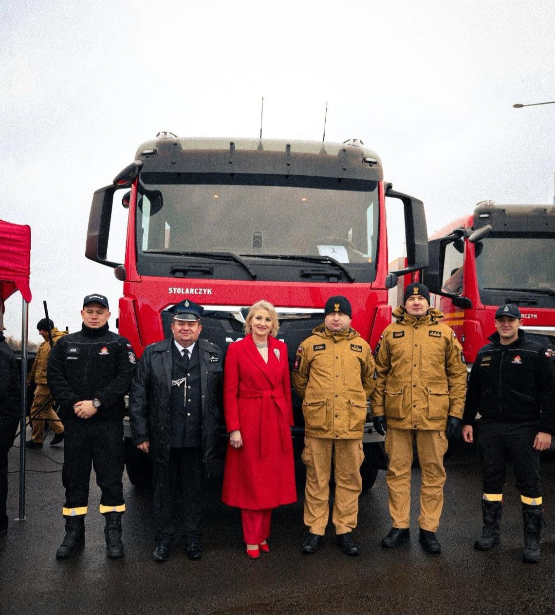 Nowy samochód dla jednostki Ochotniczej Straży Pożarnej w Leśniowicach został przekazany w ramach strategicznego projektu, realizowanego przez Komendę Wojewódzką Państwowej Straży Pożarnej w Lublinie.
