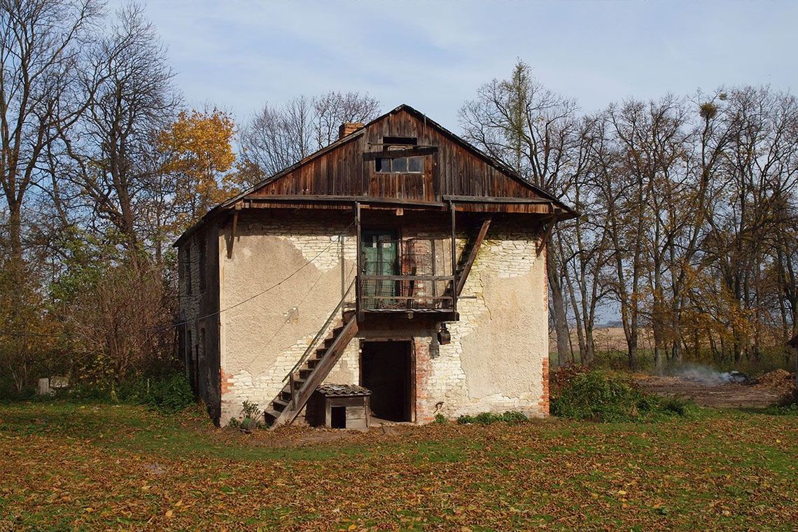 Gm. Leśniowice. Zróbmy pani Czesławie miłą niespodziankę. Może i Twoim archiwum kryje się coś ciekawego? Pani Joanna, wnuczka Czesławy Bobrowskiej, zwróciła się do naszej redakcji z nietypową prośbą. Jej babcia, która urodziła się w 1936 roku, będzie wkrótce obchodziła 90. rocznicę swoich urodzin. Ten szczególny jubileusz zasługuje w ocenie pani Joanny na szczególną oprawę.