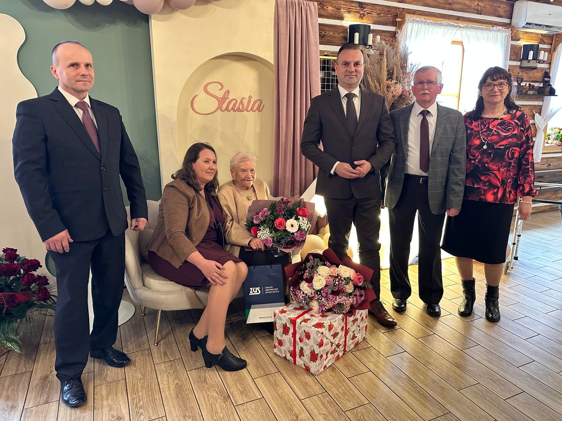 Gm. Łopiennik Górny. 100 lat Pani Stanisławy. Wyjątkowy jubileusz mieszkanki Łopiennika Dolnego