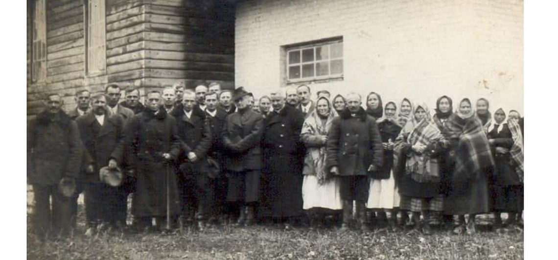 Na społecznościowej grupie „Sympatycy wsi Kanie” pojawiła się informacja na temat zbiórki środków na pamiątkową tablicę. Monument, który wymownym hasłem skłania do refleksji nad przemijaniem, ma zostać umieszczony na lokalnym cmentarzu.