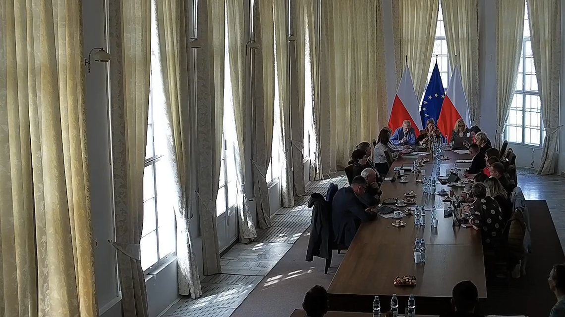 Ostatnia sesja Rady Miejskiej w Rejowcu stała się areną ostrej wymiany zdań między władzami miasta a zdesperowanymi mieszkańcami Zawadówki.