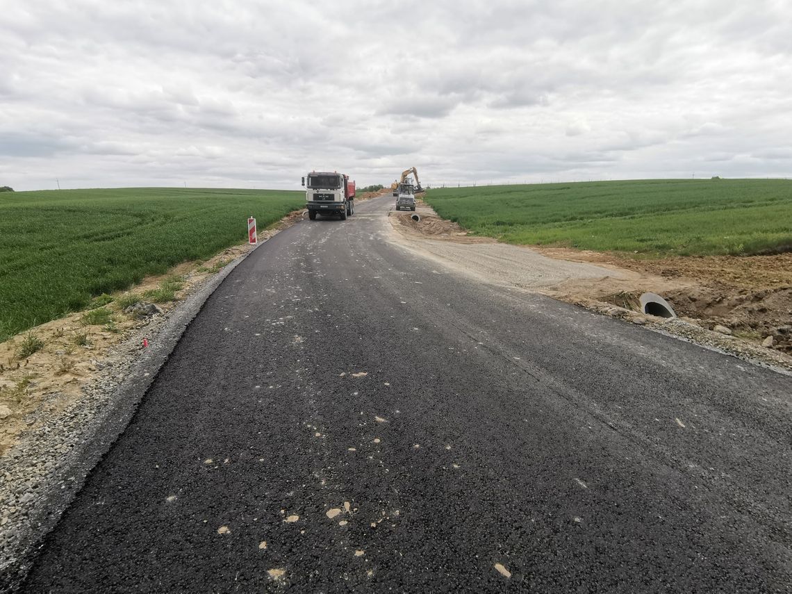 Gm. Rudnik. Nowy asfalt za za ponad 2 miliony złotych gotowy! Gm. Rudnik. Nowy asfalt za za ponad 2 miliony złotych gotowy!