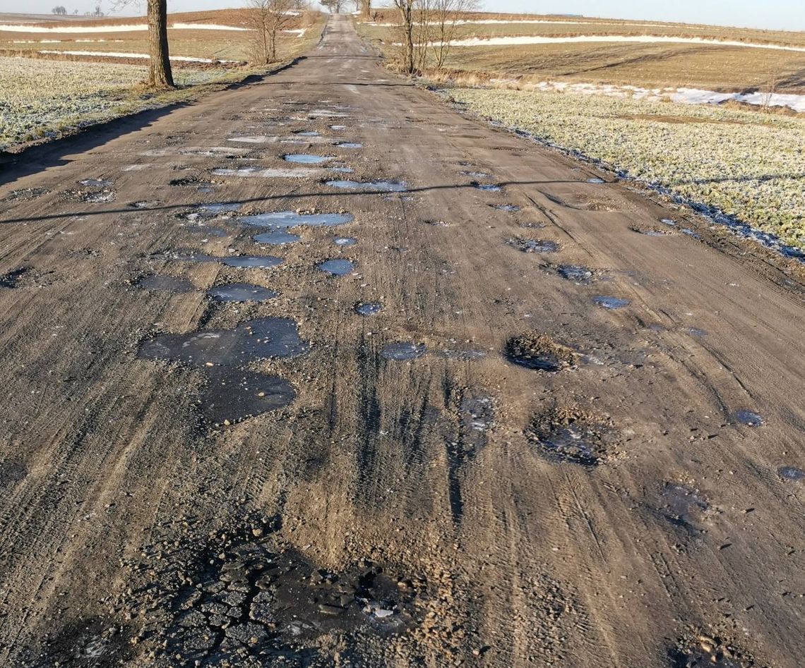 Gm. Rudnik. Po nitce do kłębka – częściowy remont drogi zakończony