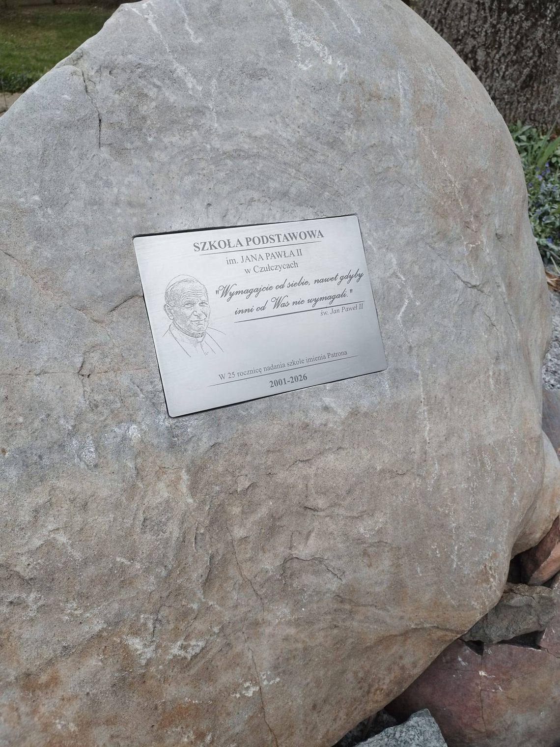 Społeczność Szkoły Podstawowej imienia Jana Pawła II w Człuchowie przygotowuje się do jednego z najważniejszych wydarzeń w swojej współczesnej historii.