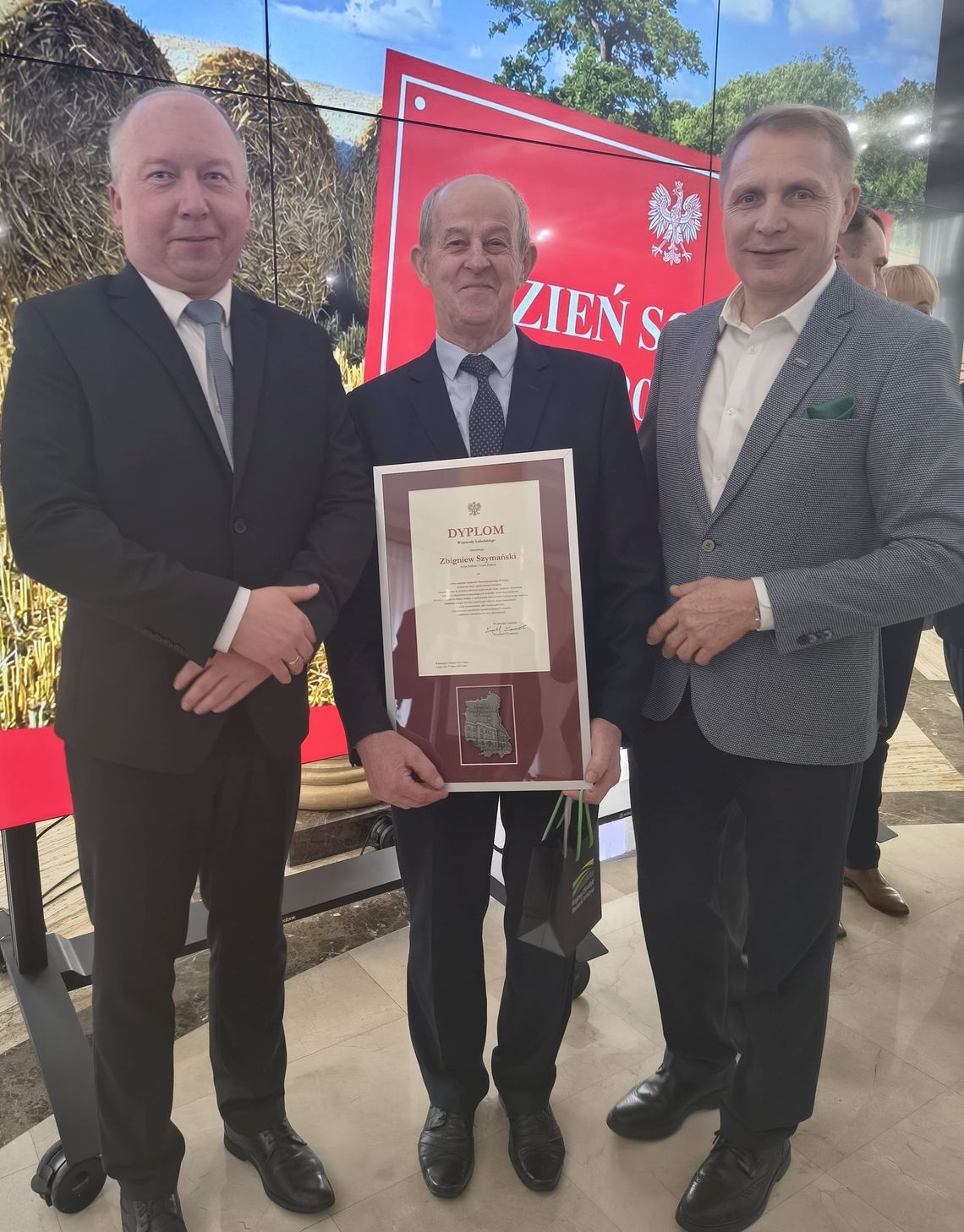 Zbigniew Szymański z dyplomem wojewody lubelskiego