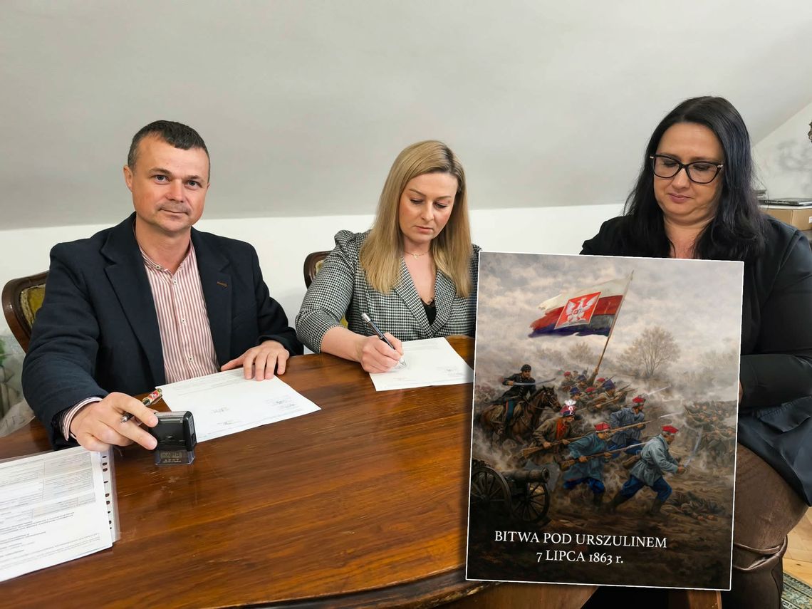 zdjęcie projektu muralu i z podpisania umowy dotacyjnej