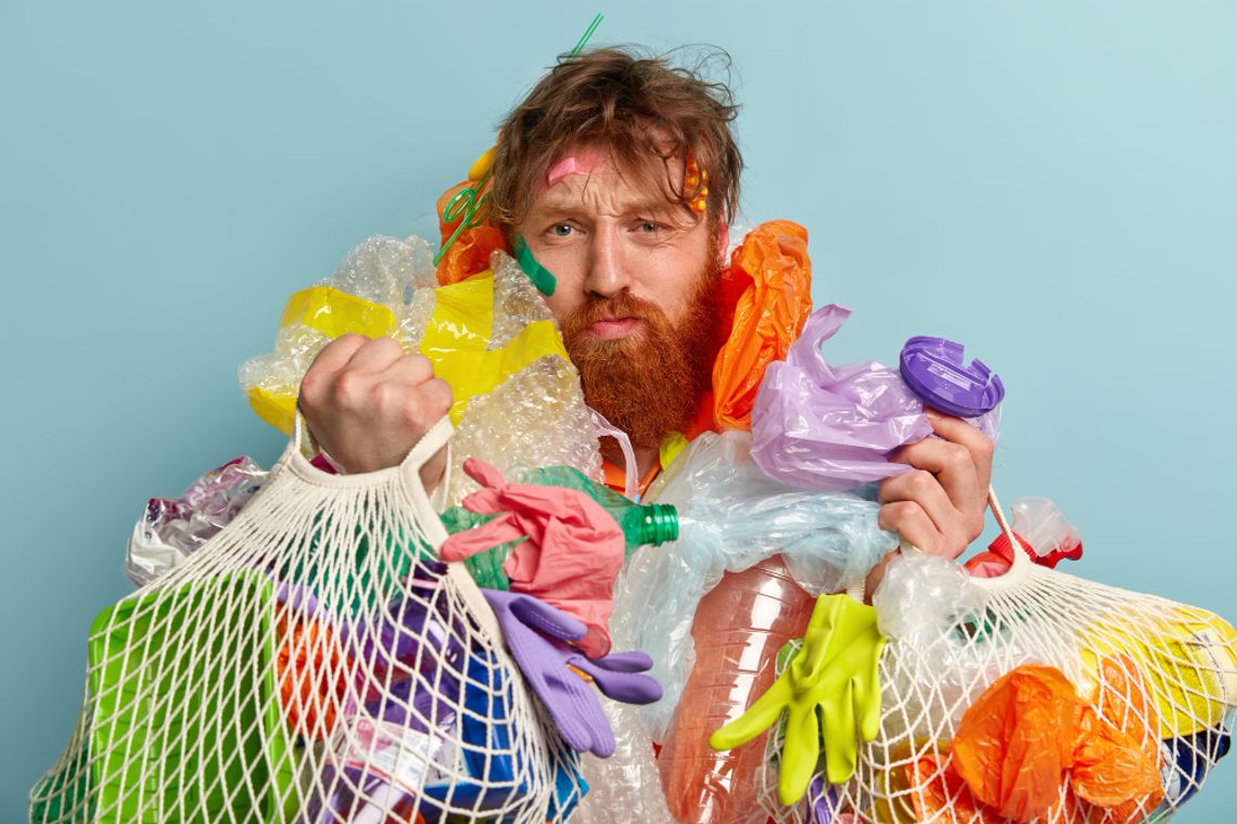 Unieważnieniem zakończyło się pierwsze postępowanie przetargowe w sprawie zagospodarowania odpadów komunalnych, jakie władze gminy ogłosiły na początku września tego roku. Ponieważ jednak zbliża się kolejny rok kalendarzowy, należy odpowiednio zagospodarować ten obszar.