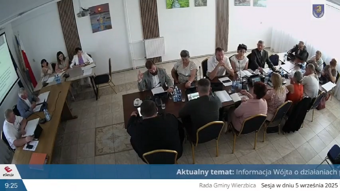 Gm. Wierzbica. Znowu dyskutowali o odwołaniu dyrektor szkoły. Wójt ujawniła dodatkowe informacje