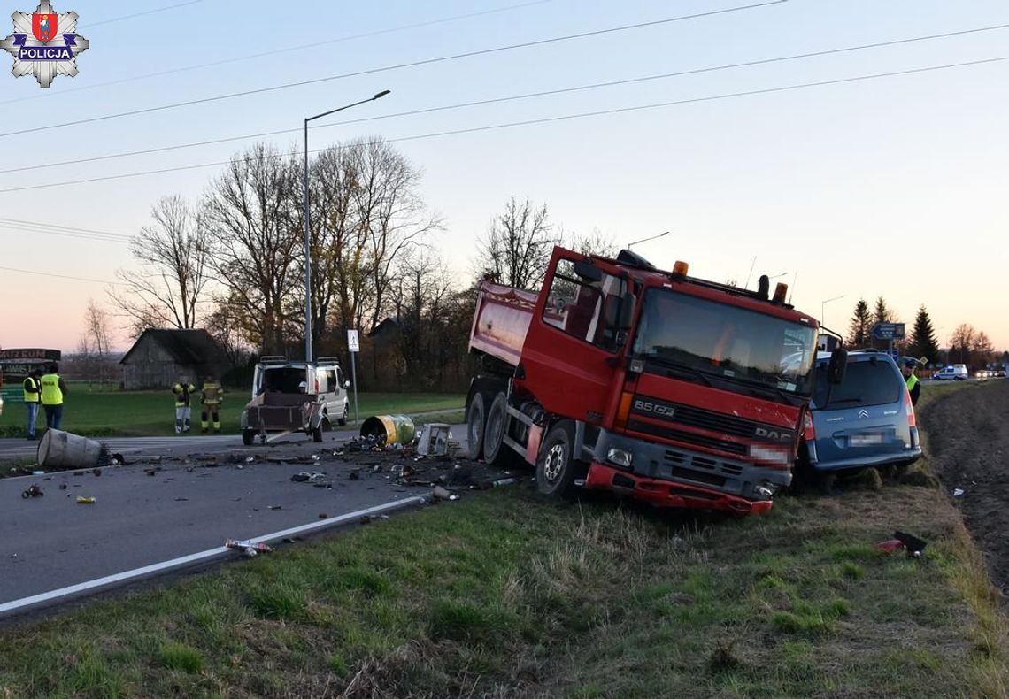 31-latek nie ustąpił pierwszeństwa. On i dwoje dzieci trafili do szpitala