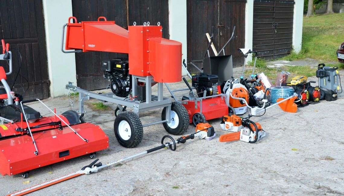 Gm. Żmudź. Do urzędu trafiły potrzebne narzędzia. Jeszcze lepiej zadbają o wspólną przestrzeń