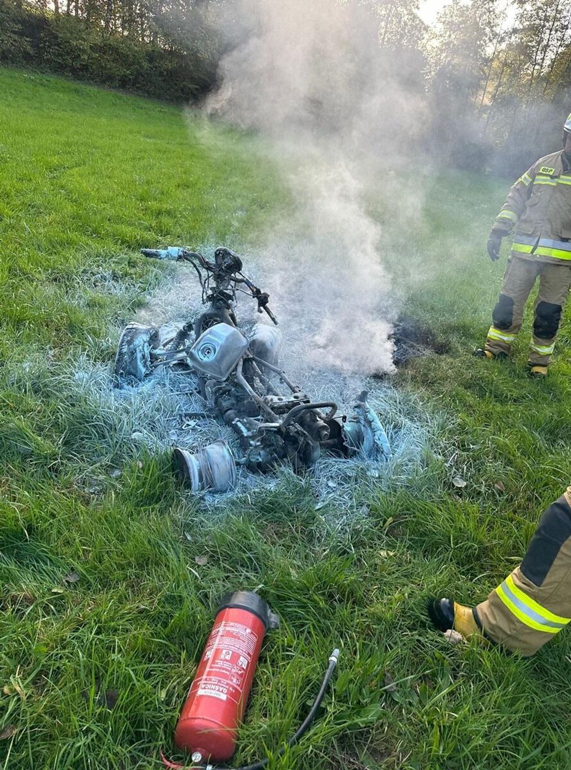 Gm. Żółkiewka. Płonął quad na łące w Wólce