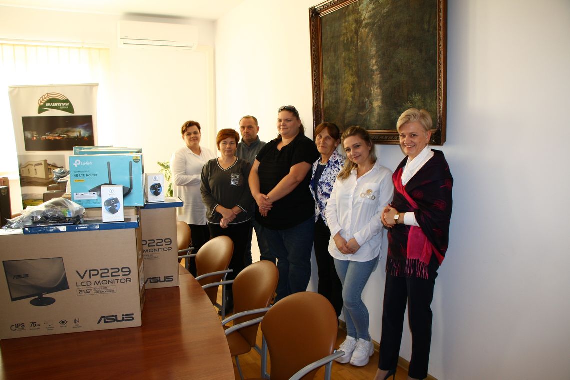 Gmina Krasnystaw rozdała komputery Gmina Krasnystaw rozdała komputery