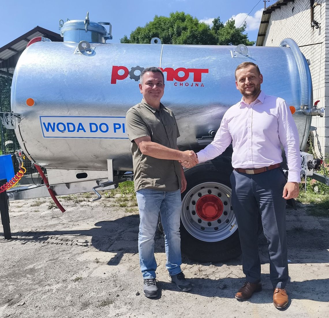 Gmina Rudnik przygotowana na kryzys. Zakupiono nową cysternę na wodę pitną Gmina Rudnik przygotowana na kryzys. Zakupiono nową cysternę na wodę pitną