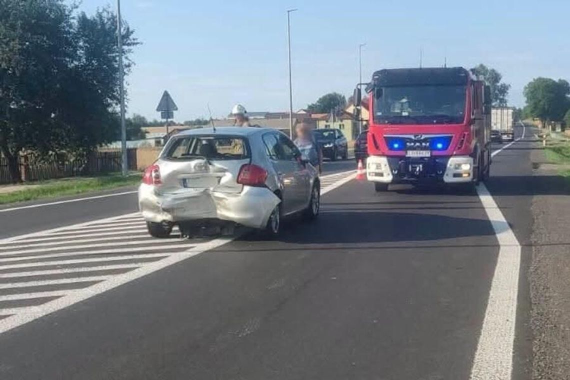 Groźne zdarzenie w Wólce Orłowskiej. Pieszy cudem uniknął obrażeń Groźne zdarzenie w Wólce Orłowskiej. Pieszy cudem uniknął obrażeń
