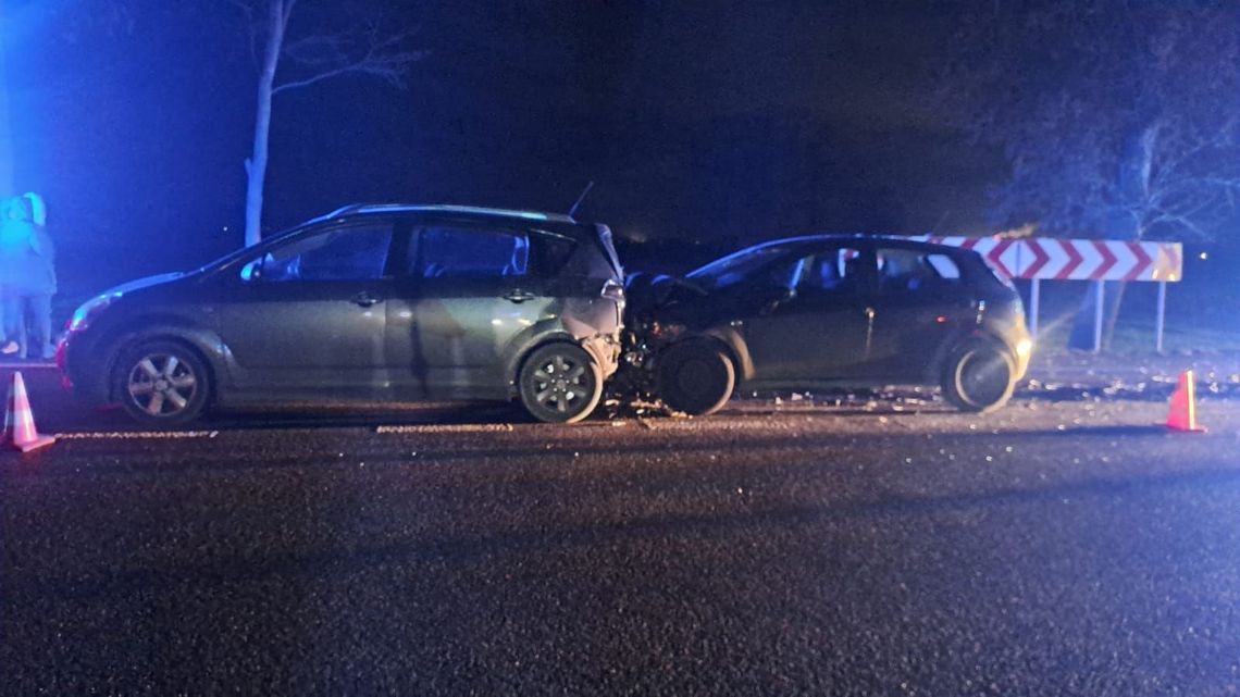 Groźne zderzenie w Zakręciu. Pasażer trafił do szpitala