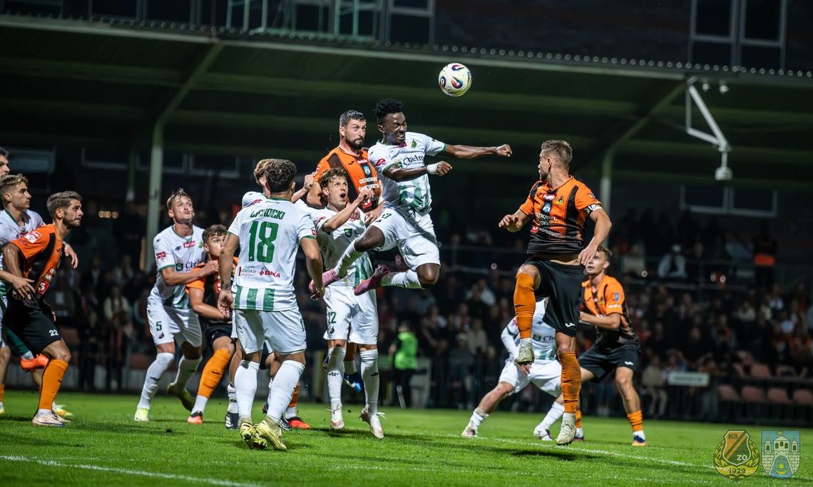 III liga. Podział punktów w czołówce KSZO Ostrowiec Świętokrzyski 0:0 Chełmianka Chełm