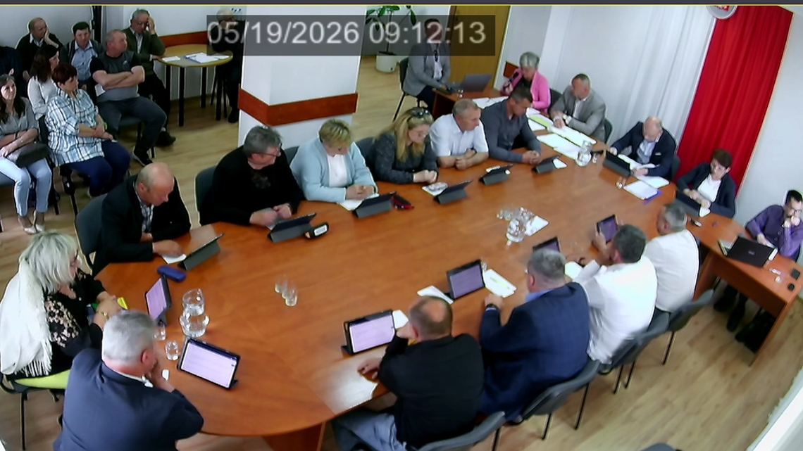 Gm. Dubienka. Inwestycje drogowe i hołd dla tradycji. Samorząd dba o przeszłość i teraźniejszość Podczas ostatniego posiedzenia Rada Gminy Dubienka zajęła się przede wszystkim sprawami finansowymi, inwestycjami infrastrukturalnymi oraz projektami społecznymi i kulturalnymi. Podjęte decyzje mają pomóc w rozwoju jednostki w kilku różnych obszarach. Jakich?