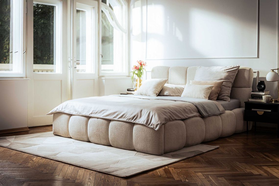 Jak czyścić łóżka tapicerowane, by zachowały swój kolor na lata?