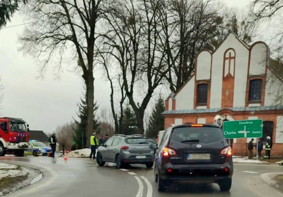 Kolejne zderzenie przed kościołem w Rudzie-Hucie. Feralne skrzyżowanie