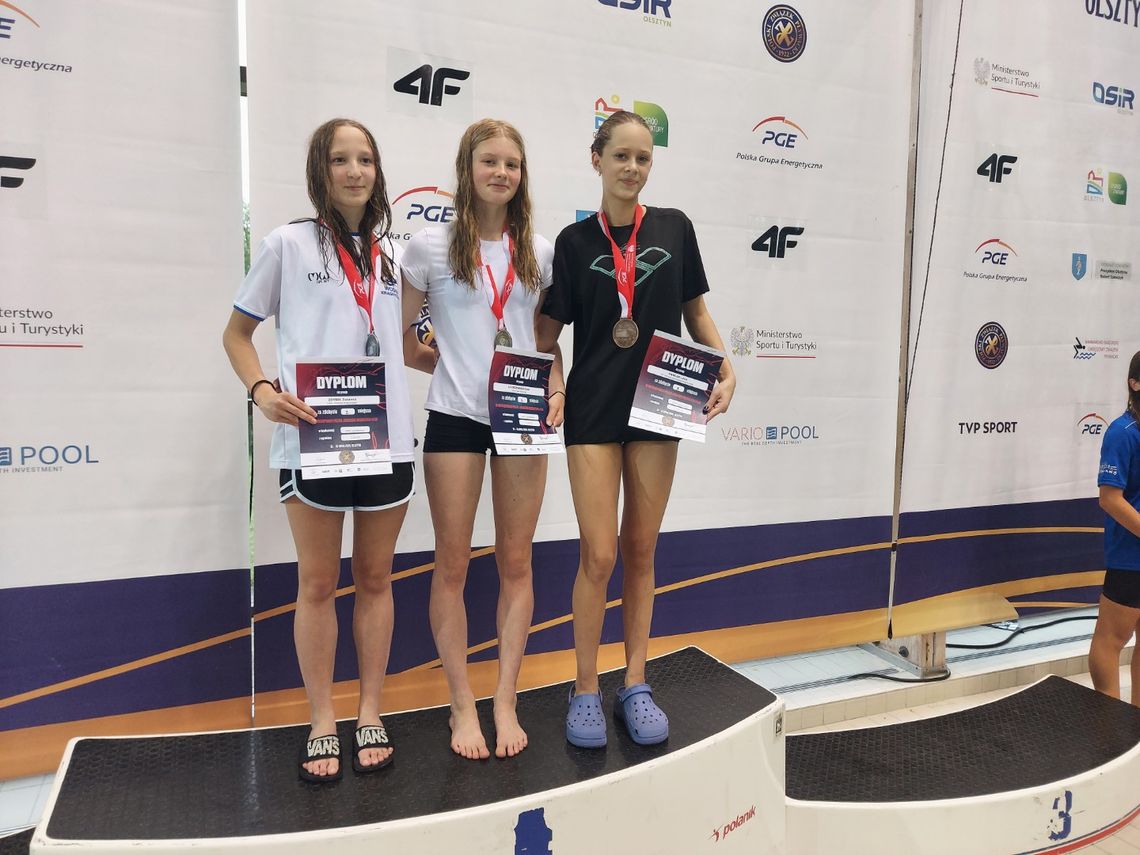 Kończy półrocze podwójnym srebrem