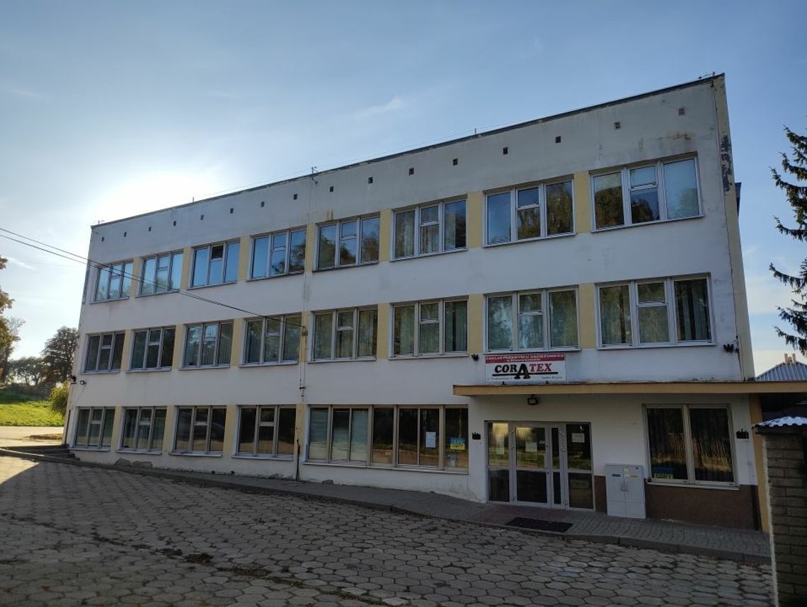 Krasnystaw. Co z niszczejącym budynkiem po CORATEX-ie? - dopytuje radny burmistrza Krasnystaw. Co z niszczejącym budynkiem po CORATEX-ie? - dopytuje radny burmistrza