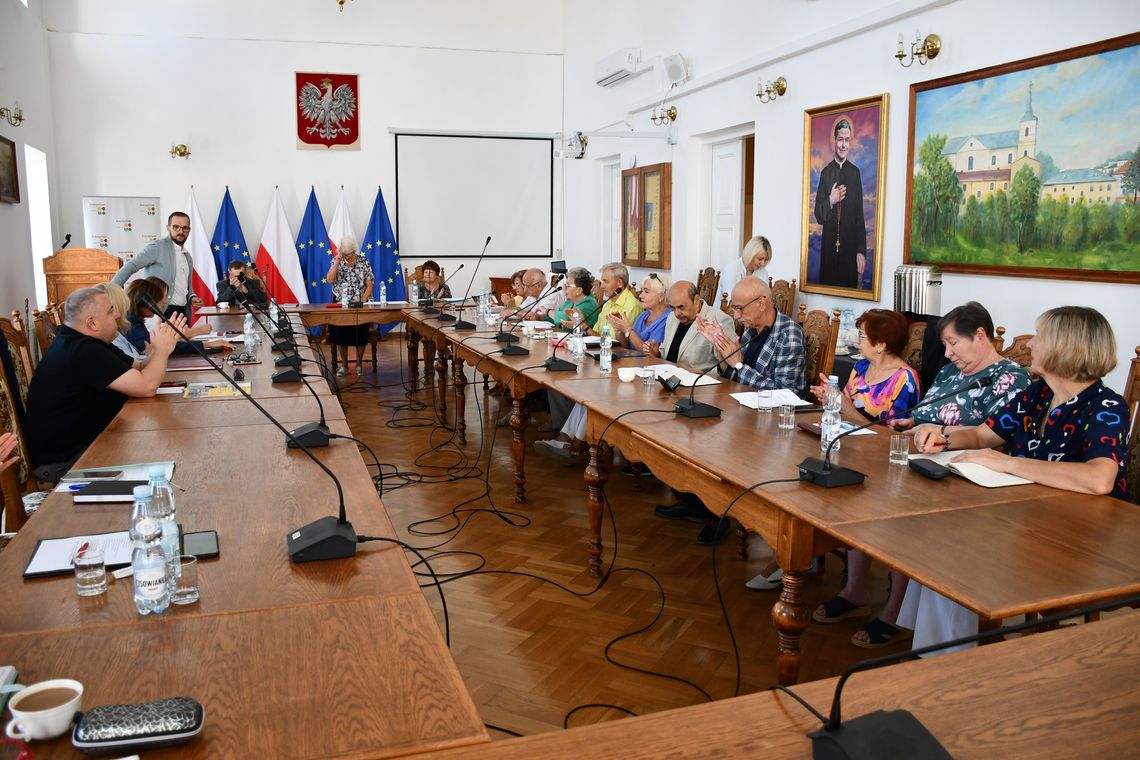 Krasnystaw. Seniorzy mają wiele pomysłów. Przedstawili je na Radzie Seniorów