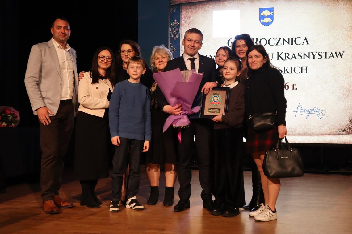 Krasnystaw. Urodzinowa gala miasta - Złote Karpie dla zasłużonych i zapowiedź Chmielaków [GALERIA ZDJĘĆ]