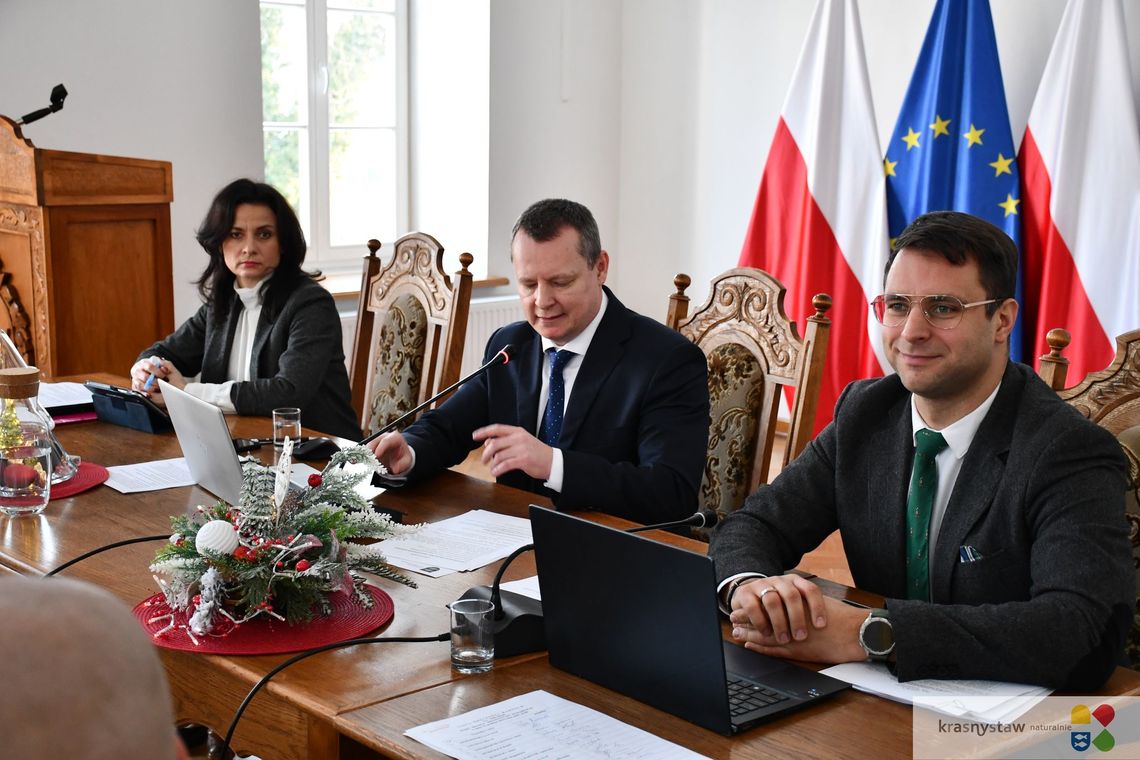Krasnystaw. Czy miejskie jednostki mają odpowiednie wsparcie prawne? - dociekał radny na sesji