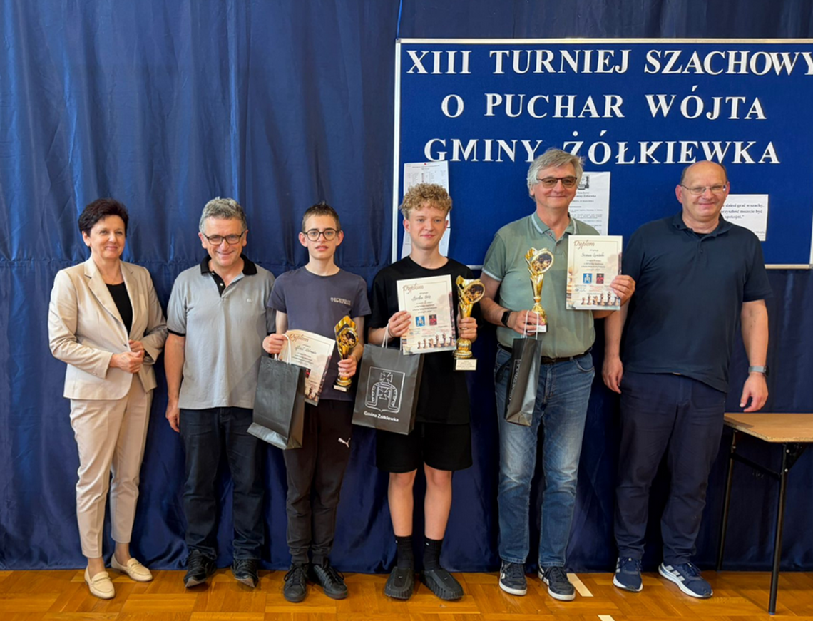 Królewska gra połączyła pokolenia. XIII Turniej Szachowy w Żółkiewce za nami