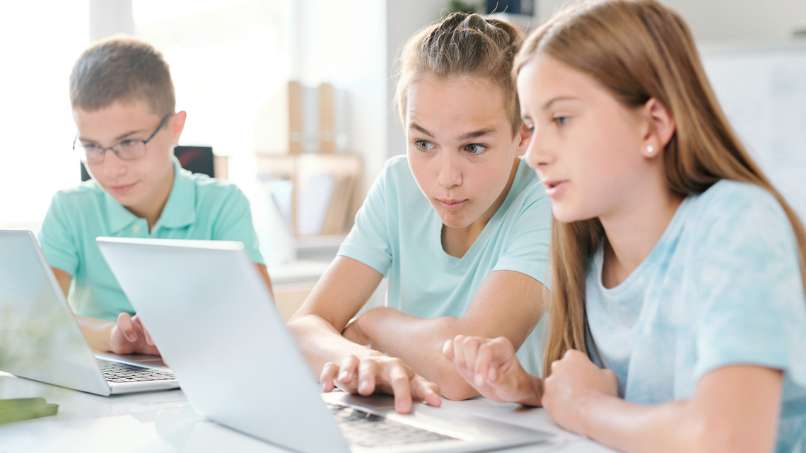 Laptop tym razem dla szkół. Wiadomo, gdzie trafią najszybciej Laptop tym razem dla szkół. Wiadomo, gdzie trafią najszybciej