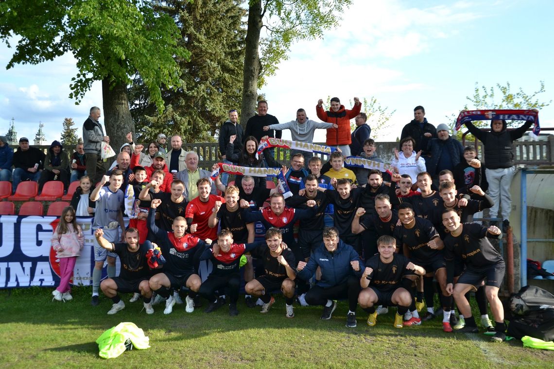 Lider oddala się od stawki