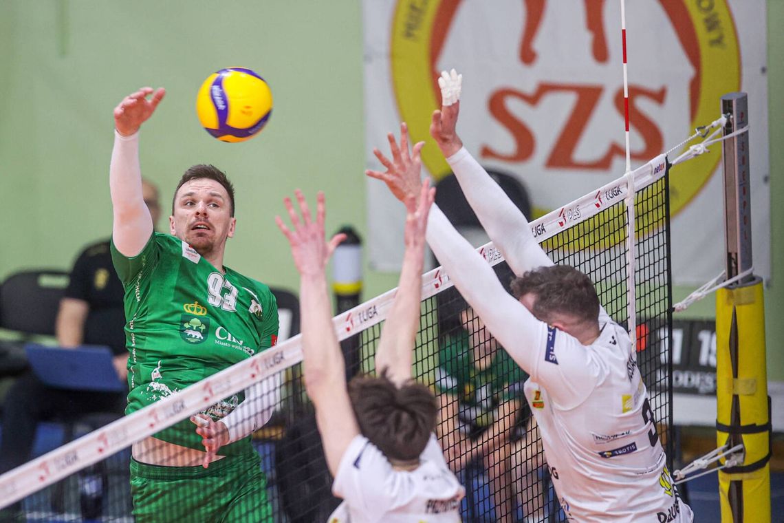 Lider z kolejną stratą