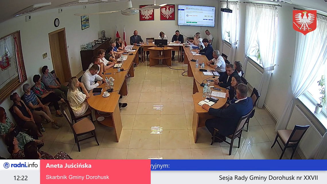 Zasady przyznawania lokali, sytuacja rodzin z niepełnosprawnościami oraz stan techniczny gminnych nieruchomości - to tematy, które podczas ostatniej sesji rady gminy wzbudziły wiele wątpliwości. Choć radni ostatecznie poparli przedłużenie najmu lokalu zlokalizowanego przy ulicy Szkolnej.