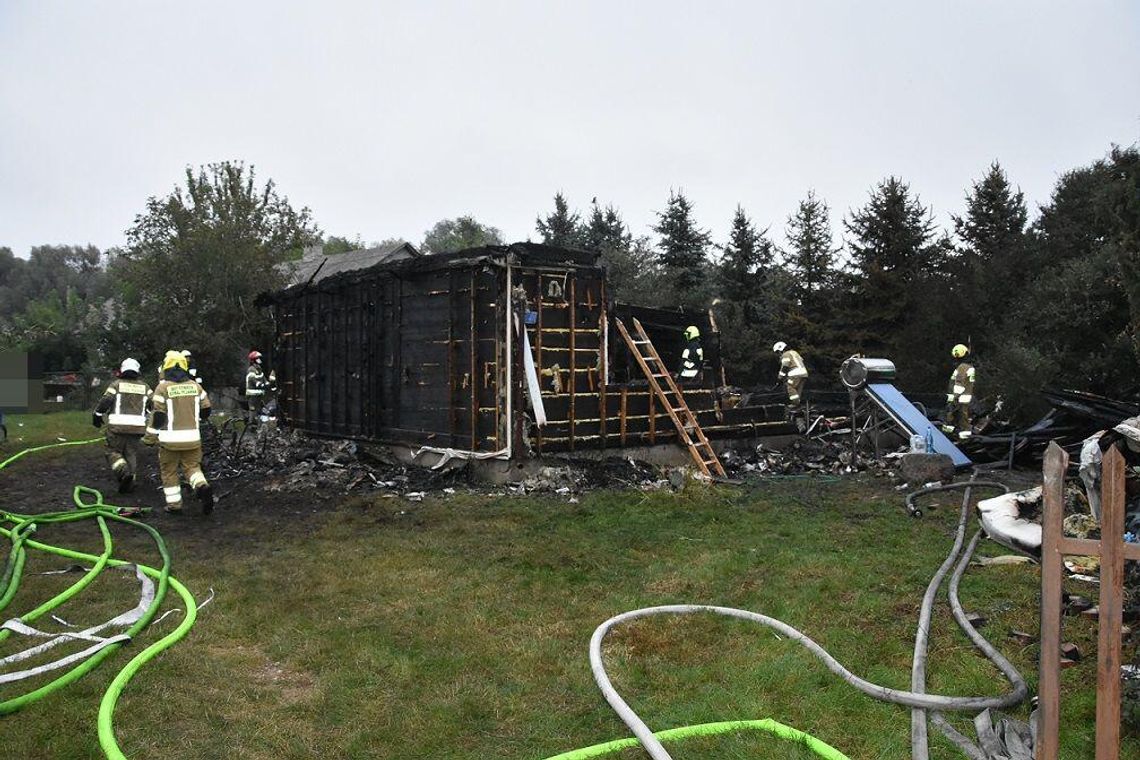 Lubelskie. Tragiczny pożar w gminie Terespol. Strażacy odnaleźli dwa ciała