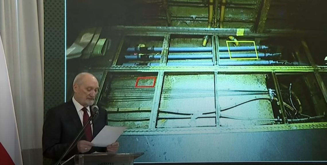 Macierewicz przedstawia swój raport smoleński. Mówi o dwóch wybuchach