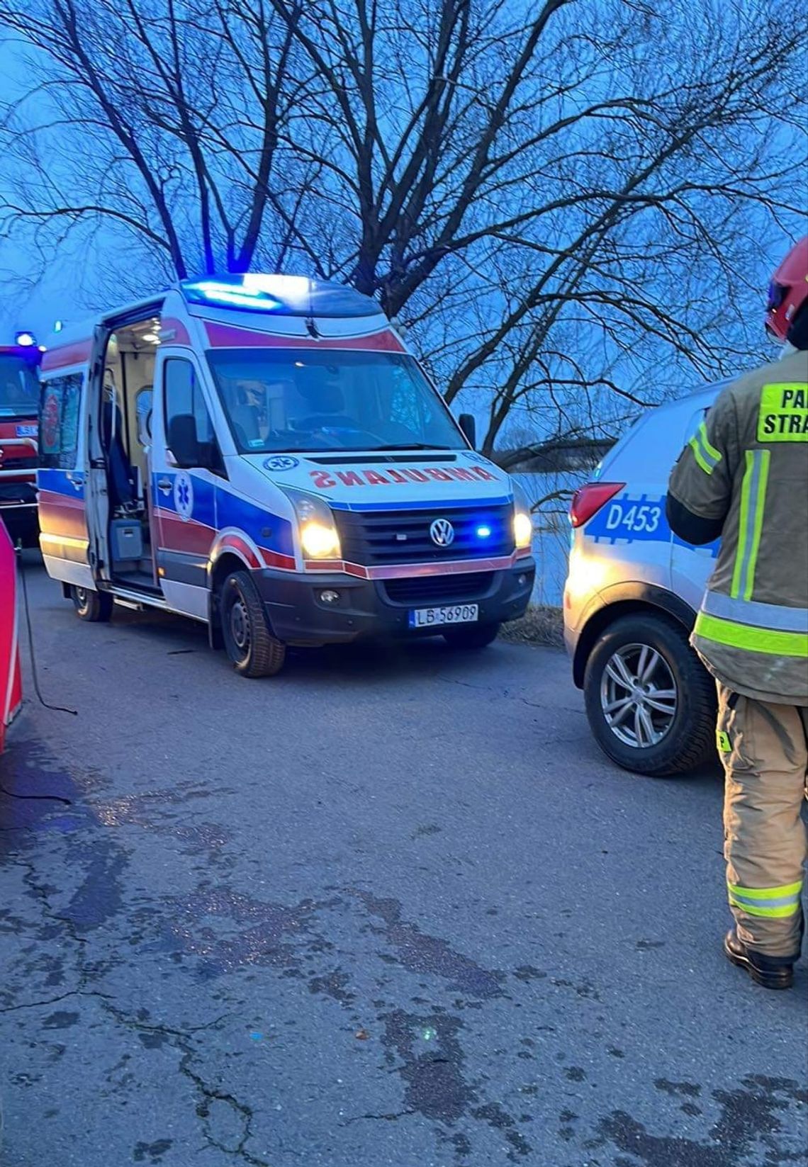 Makabryczne odkrycie w Nowosiółkach. W rozlewisku rzeki pływało ciało mężczyzny