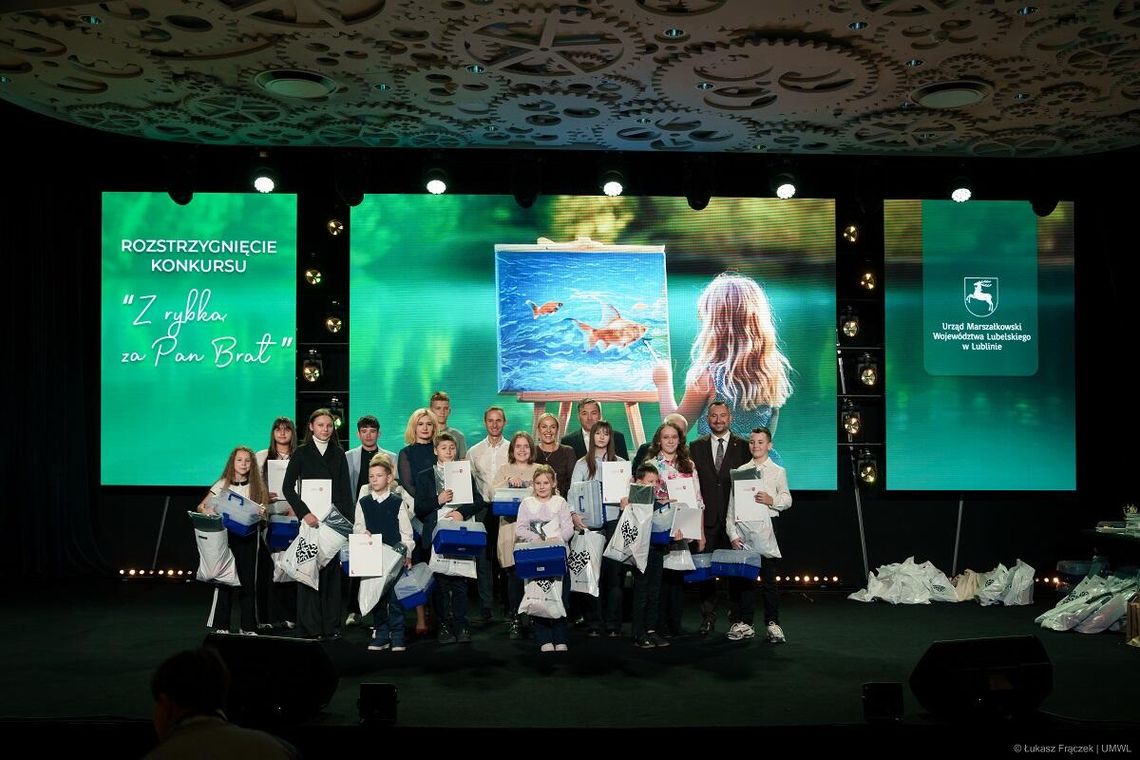 Młody wędkarz z Krasnegostawu zdobył brązową rybkę w konkursie „Z rybką za Pan Brat 2025”